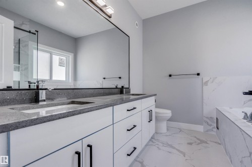 829 Morris Avenue, Leduc, AB - Indoor Photo Showing Bathroom