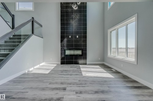 829 Morris Avenue, Leduc, AB - Indoor Photo Showing Other Room