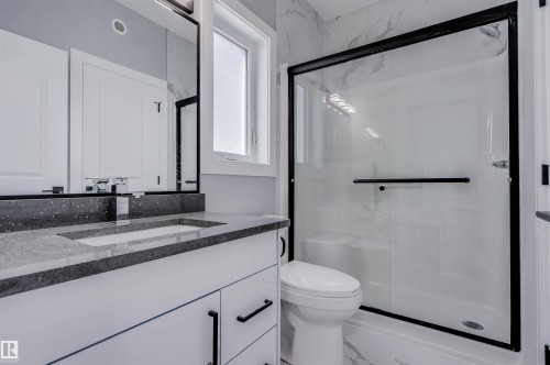 829 Morris Avenue, Leduc, AB - Indoor Photo Showing Bathroom