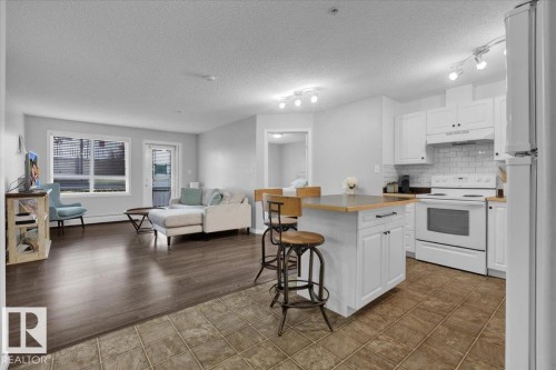 122 5350 199 Street, Edmonton, AB - Indoor
