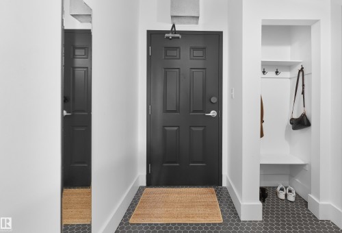 210 10024 Jasper Avenue, Edmonton, AB - Indoor Photo Showing Other Room