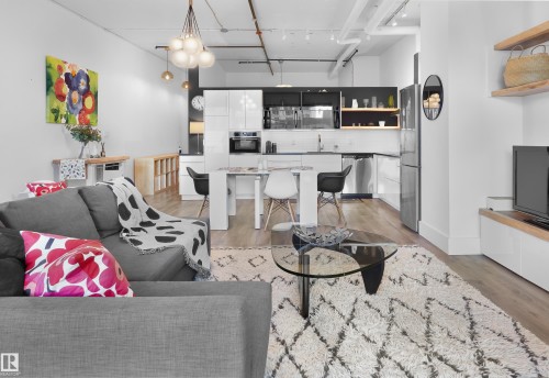 210 10024 Jasper Avenue, Edmonton, AB - Indoor