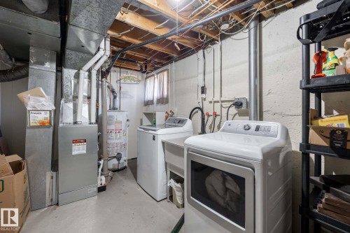 12121 39 Street, Edmonton, AB - Indoor Photo Showing Laundry Room