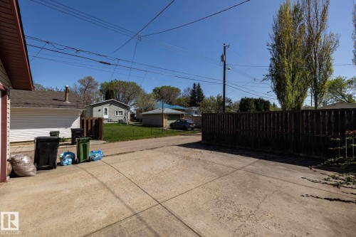 12121 39 Street, Edmonton, AB - Outdoor