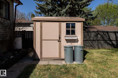 12121 39 Street, Edmonton, AB - Outdoor