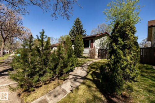 12121 39 Street, Edmonton, AB - Outdoor