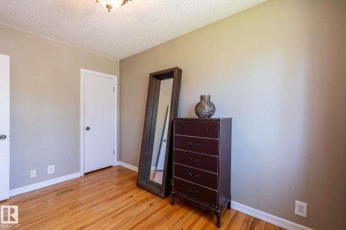 12121 39 Street, Edmonton, AB - Indoor