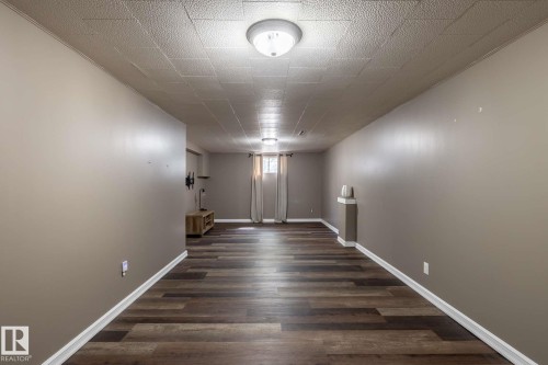 12121 39 Street, Edmonton, AB - Indoor Photo Showing Other Room