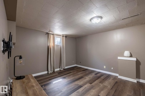 12121 39 Street, Edmonton, AB - Indoor Photo Showing Other Room