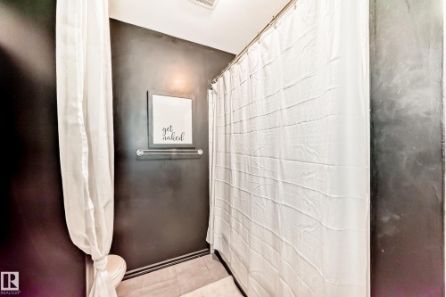 17116 108 Street, Edmonton, AB - Indoor Photo Showing Bathroom