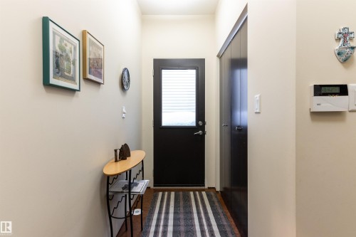 1681 Toane Wynd, Edmonton, AB - Indoor Photo Showing Other Room