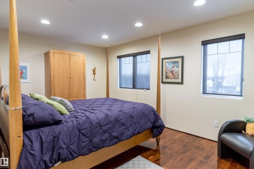1681 Toane Wynd, Edmonton, AB - Indoor Photo Showing Bedroom