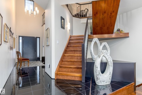 1681 Toane Wynd, Edmonton, AB - Indoor Photo Showing Other Room