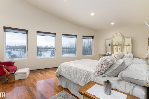1681 Toane Wynd, Edmonton, AB - Indoor Photo Showing Bedroom