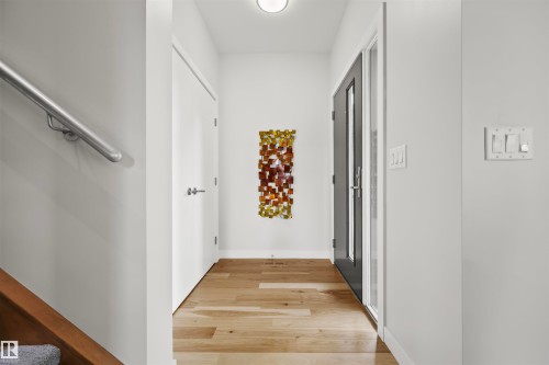 9803 74 Avenue, Edmonton, AB - Indoor Photo Showing Other Room