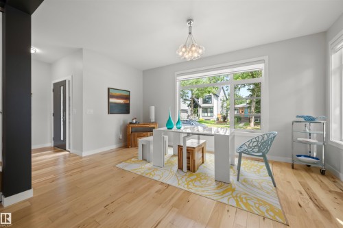 9803 74 Avenue, Edmonton, AB - Indoor Photo Showing Dining Room
