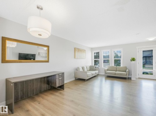 648 Lewis Greens Drive, Edmonton, AB - Indoor Photo Showing Living Room