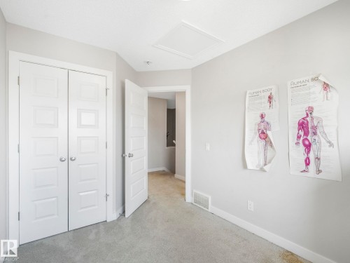 648 Lewis Greens Drive, Edmonton, AB - Indoor