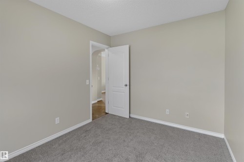 460 Gibb Wynd, Edmonton, AB - Indoor Photo Showing Other Room