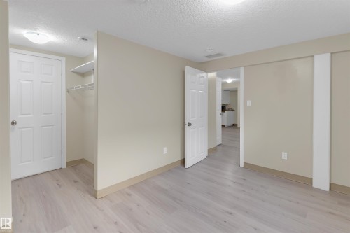 460 Gibb Wynd, Edmonton, AB - Indoor Photo Showing Other Room
