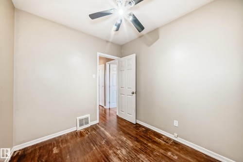 12807 121 Avenue, Edmonton, AB - Indoor Photo Showing Other Room