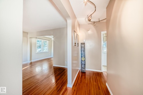 12807 121 Avenue, Edmonton, AB - Indoor Photo Showing Other Room