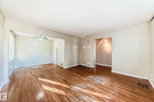 12807 121 Avenue, Edmonton, AB - Indoor Photo Showing Other Room