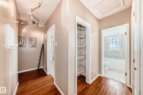 12807 121 Avenue, Edmonton, AB - Indoor Photo Showing Other Room