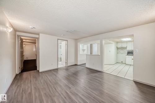 12807 121 Avenue, Edmonton, AB - Indoor