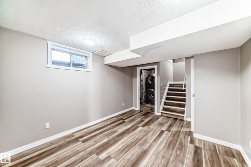 44 4403 Riverbend Road, Edmonton, AB - Indoor