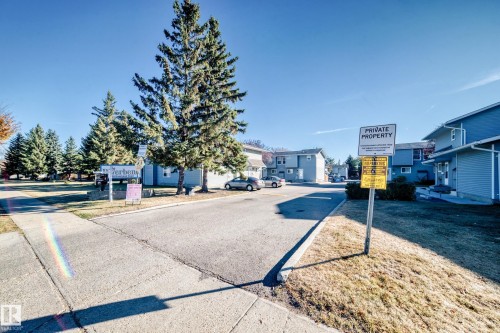 44 4403 Riverbend Road, Edmonton, AB - Outdoor