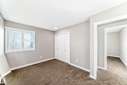 44 4403 Riverbend Road, Edmonton, AB - Indoor Photo Showing Other Room