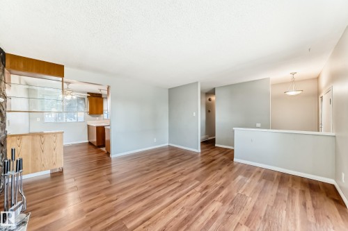 14112 59 Street Nw, Edmonton, AB - Indoor