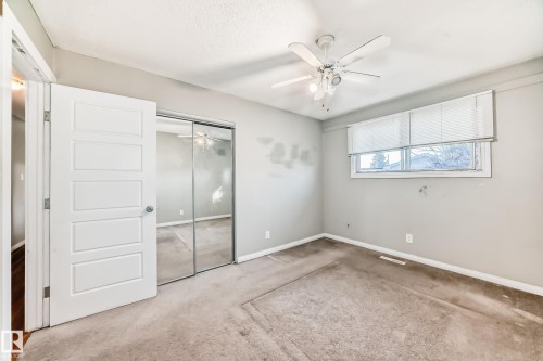 14112 59 Street Nw, Edmonton, AB - Indoor Photo Showing Other Room