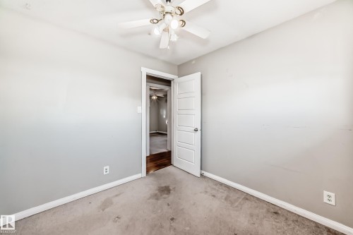 14112 59 Street Nw, Edmonton, AB - Indoor Photo Showing Other Room