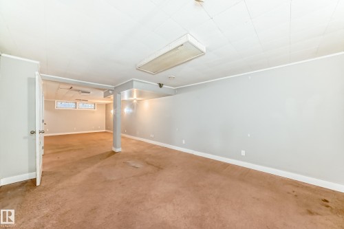14112 59 Street Nw, Edmonton, AB - Indoor Photo Showing Other Room