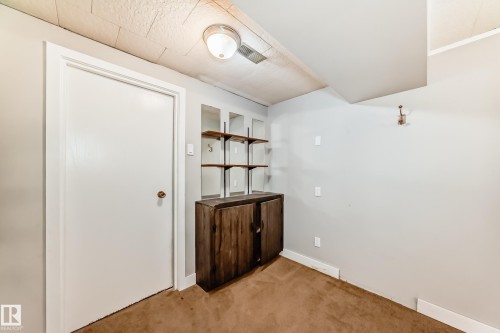 14112 59 Street Nw, Edmonton, AB - Indoor Photo Showing Other Room