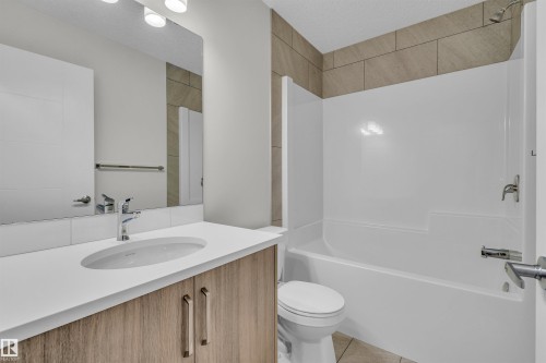 304 Brae Way, Leduc, AB - Indoor Photo Showing Bathroom