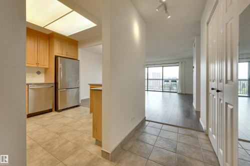 1204 11027 87 Avenue, Edmonton, AB - Indoor