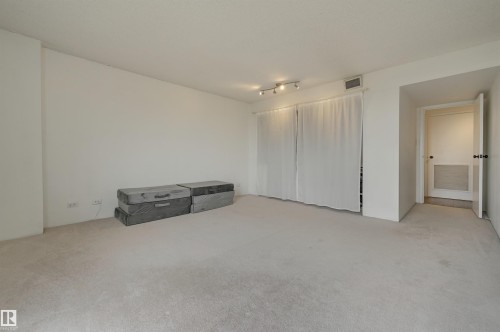 1204 11027 87 Avenue, Edmonton, AB - Indoor Photo Showing Other Room