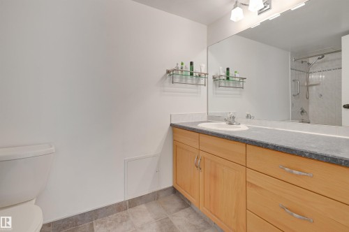 1204 11027 87 Avenue, Edmonton, AB - Indoor Photo Showing Bathroom