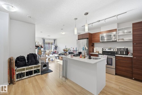311 9523 160 Avenue, Edmonton, AB - Indoor Photo Showing Kitchen With Stainless Steel Kitchen With Upgraded Kitchen
