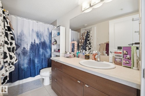 311 9523 160 Avenue, Edmonton, AB - Indoor Photo Showing Bathroom