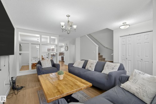 5194 Crabapple Link, Edmonton, AB - Indoor Photo Showing Living Room