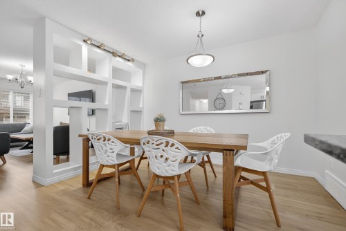5194 Crabapple Link, Edmonton, AB - Indoor Photo Showing Dining Room