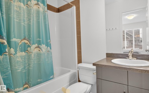 5194 Crabapple Link, Edmonton, AB - Indoor Photo Showing Bathroom