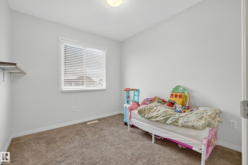 5194 Crabapple Link, Edmonton, AB - Indoor Photo Showing Bedroom