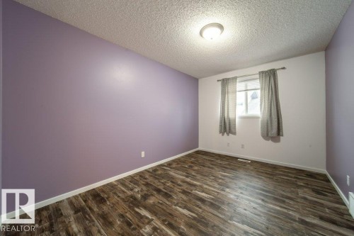 6 Lansing, Spruce Grove, AB - Indoor Photo Showing Other Room