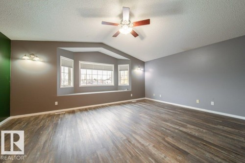 6 Lansing, Spruce Grove, AB - Indoor Photo Showing Other Room