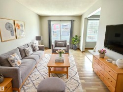 2206 38 Street  Edmonton, AB T6L 4C3